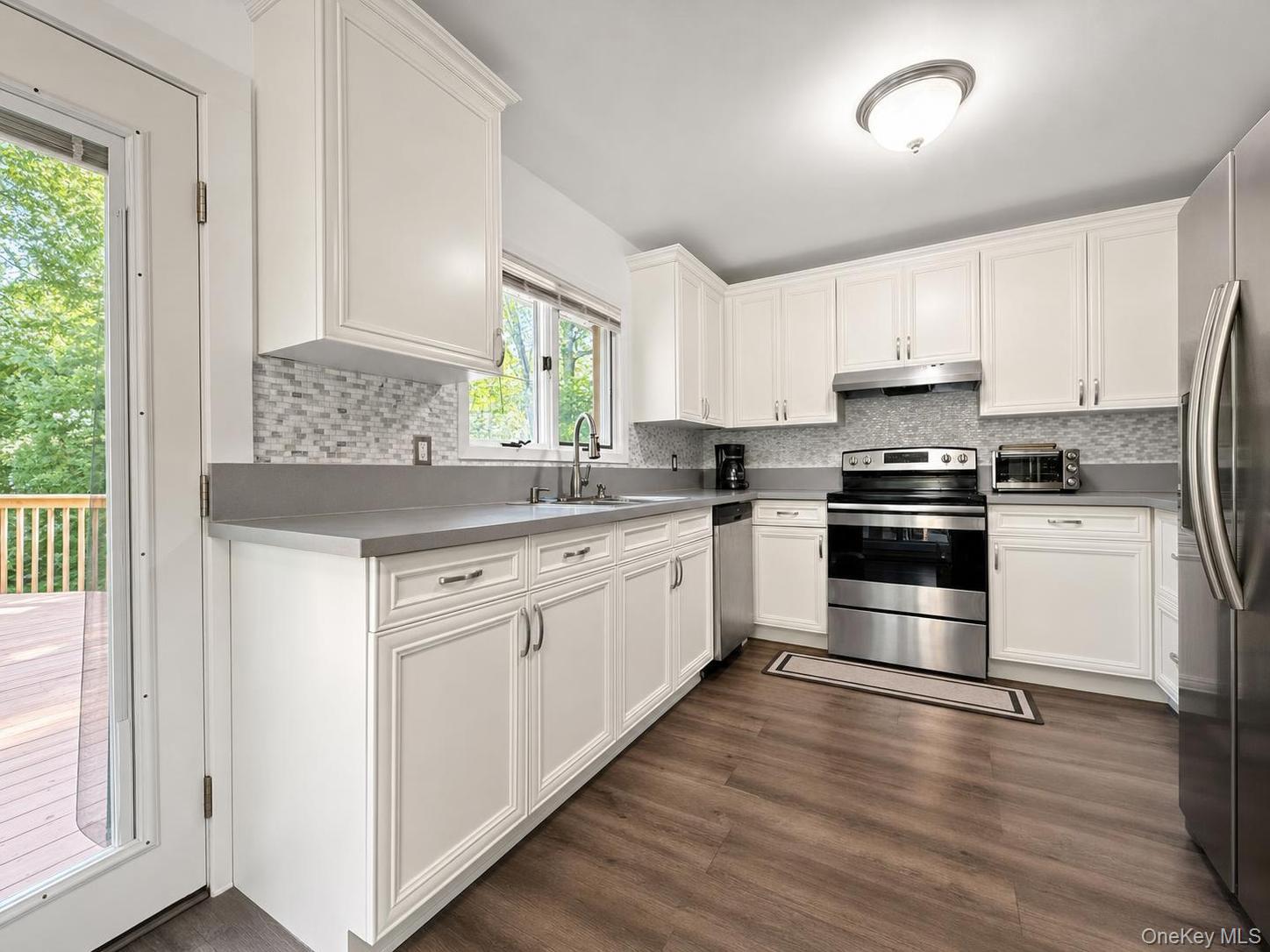 33 Buckingham Circle – For Sale photo 8