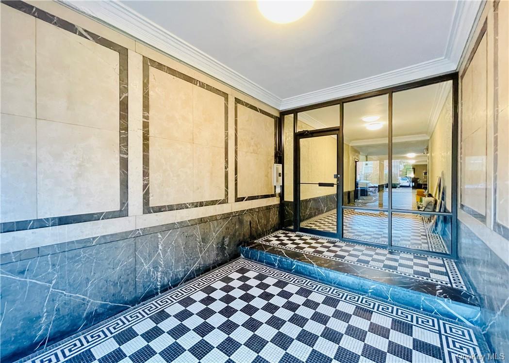 12 Chatsworth Avenue, Unit B35