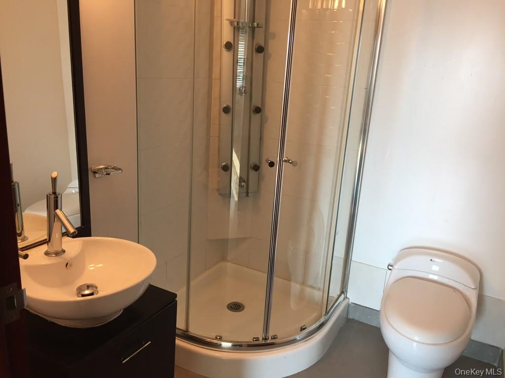 30-80 21st Street, Unit 5B photo 2