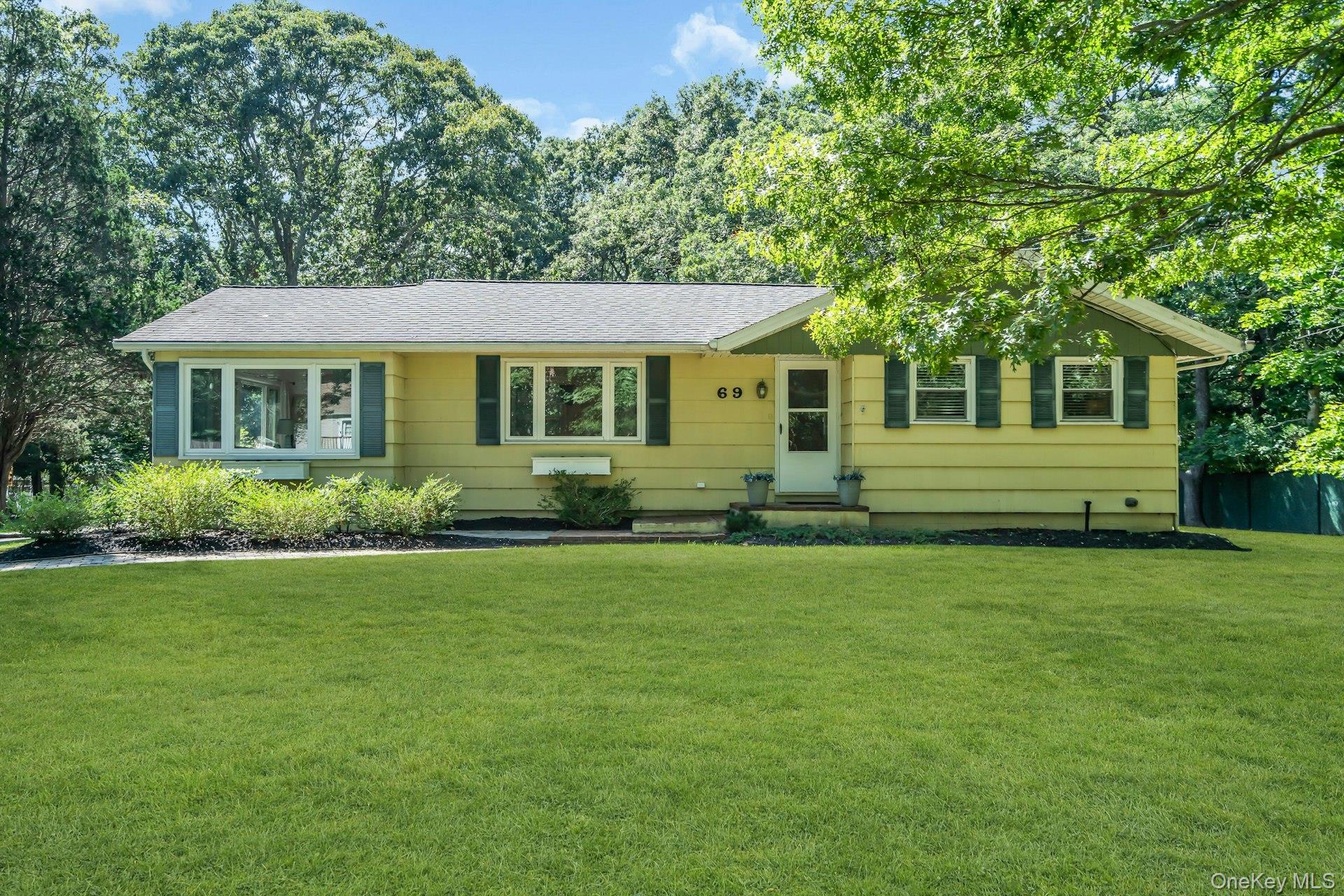 69 Squiretown Road – For Rent