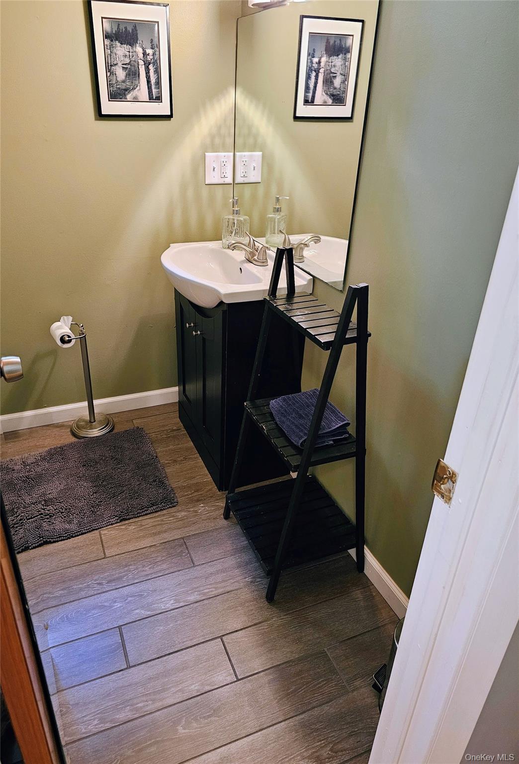 27 Fox Run – For Sale photo 31