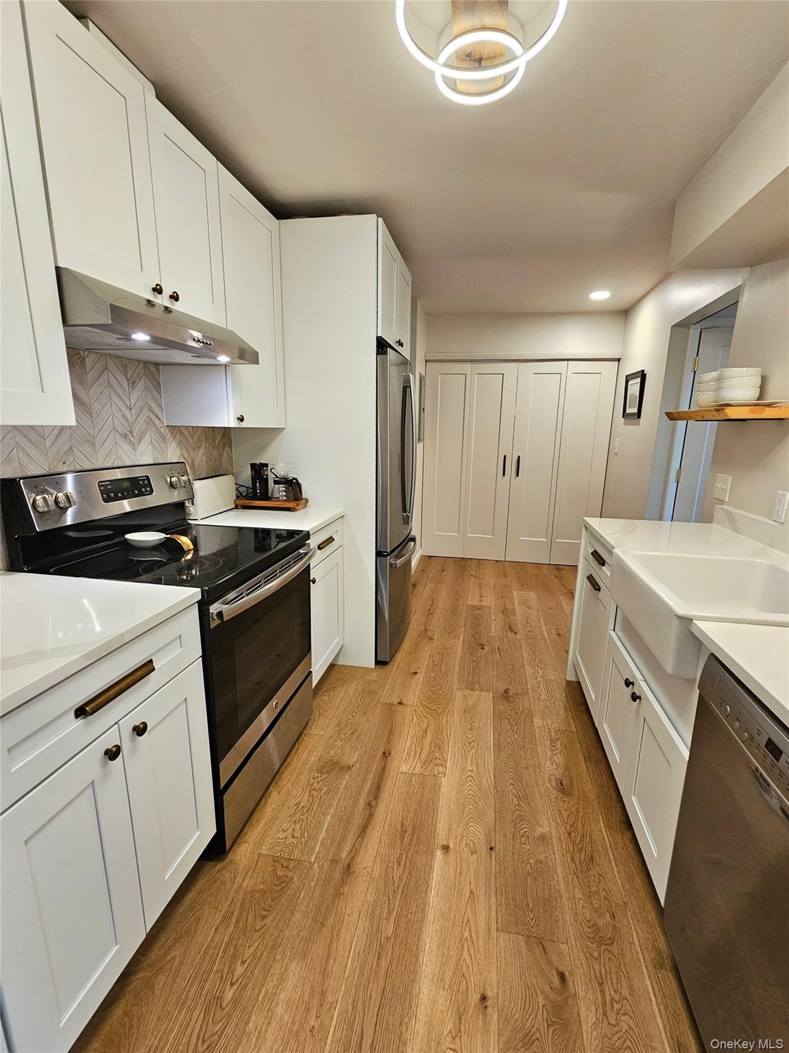 27 Fox Run – For Sale photo 14