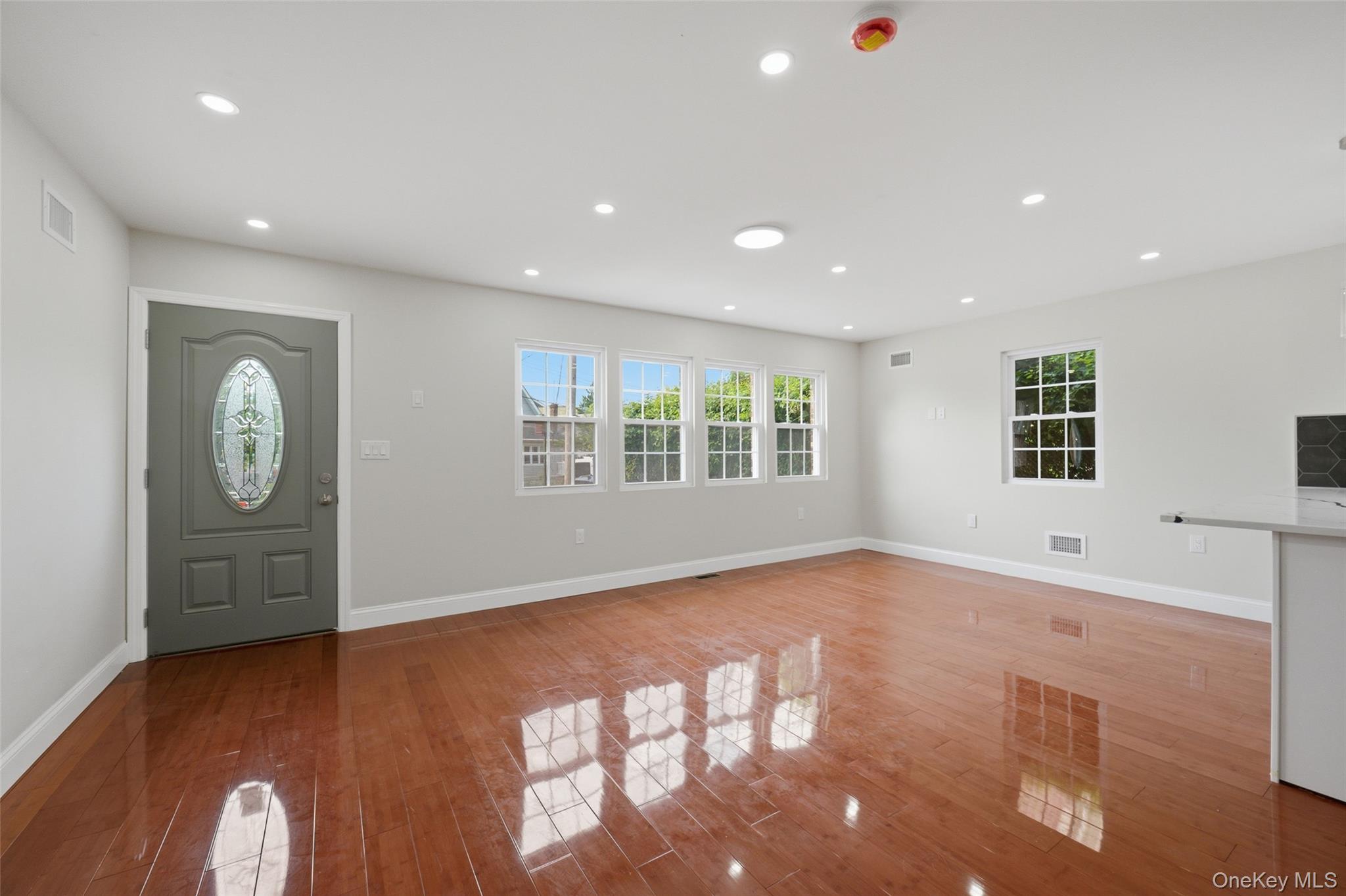 178-41 146th Terrace – For Sale photo 4