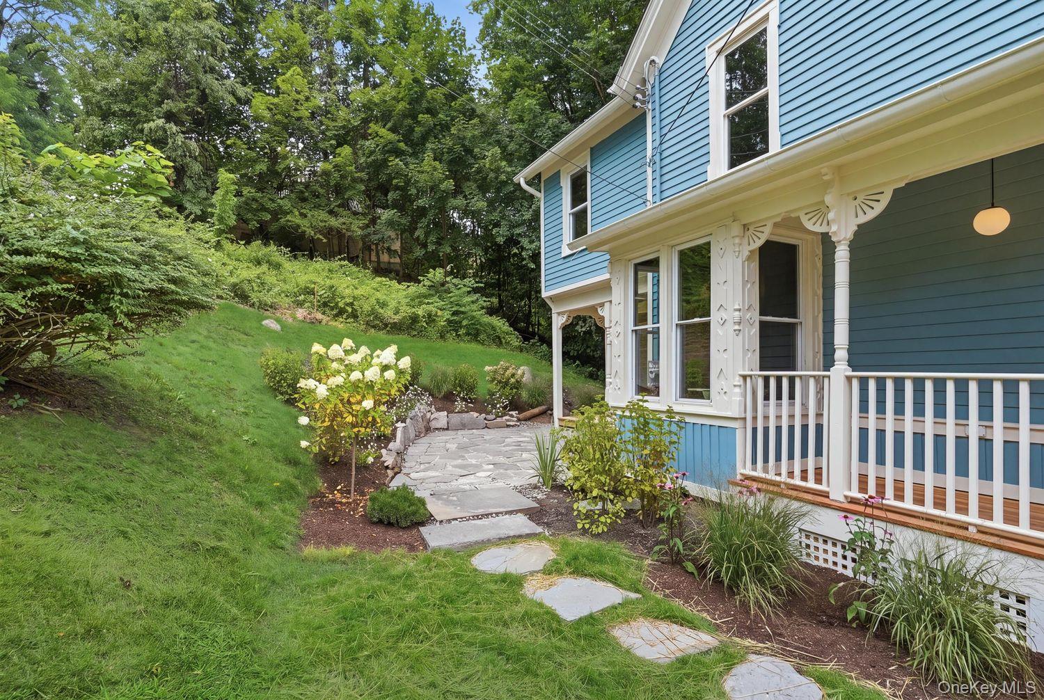 31 Stuyvesant Street – For Sale photo 2