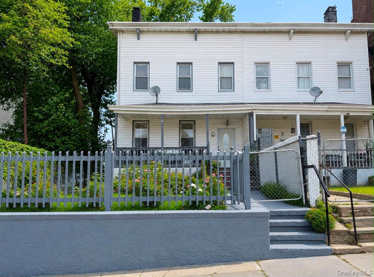 35 Cortlandt Street – For Sale