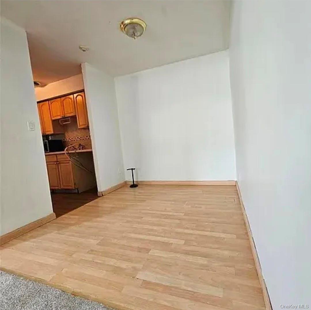 6 Ticonderoga Court – For Rent photo 3