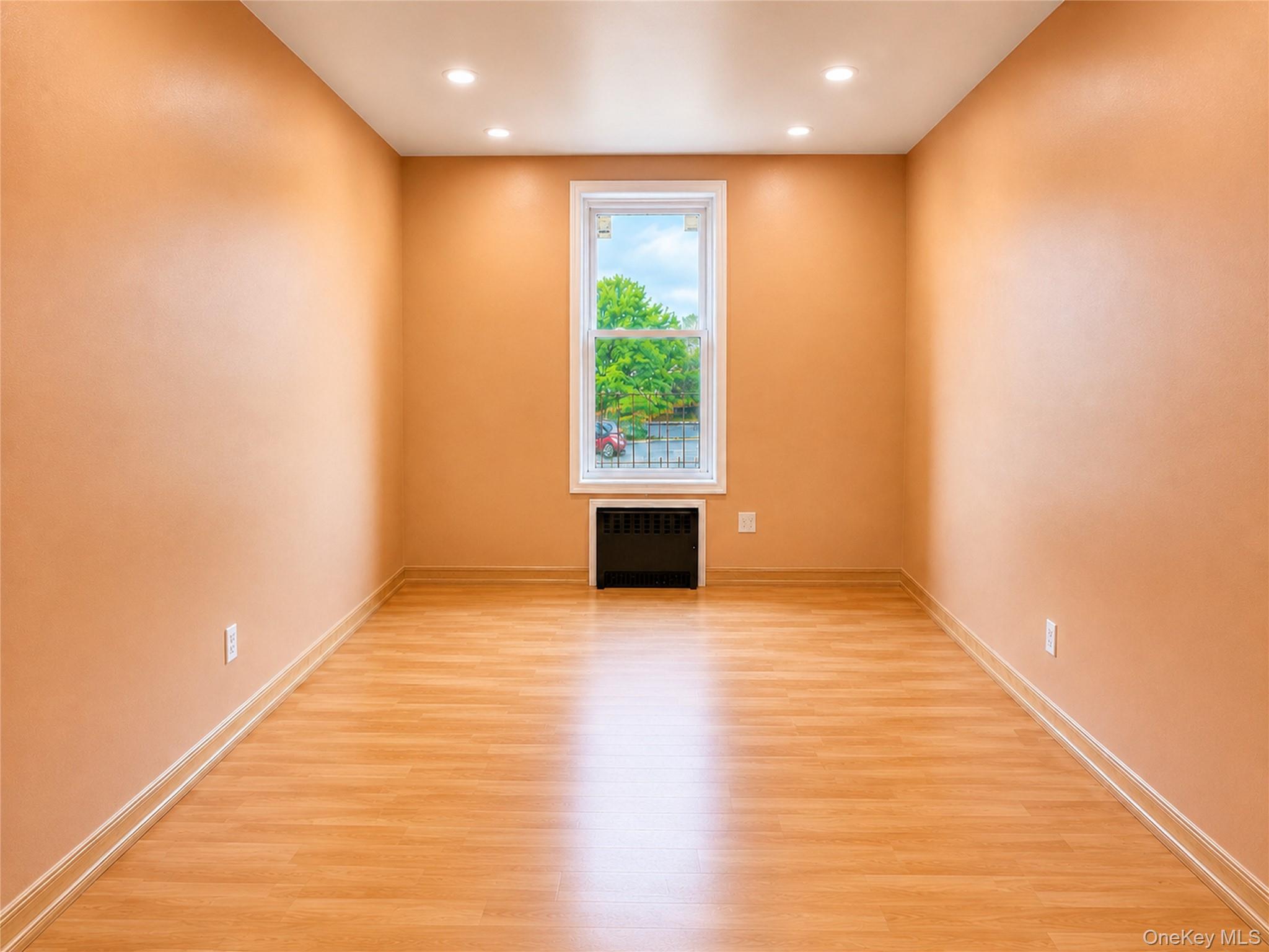 1939 Ellis Avenue – For Rent photo 5