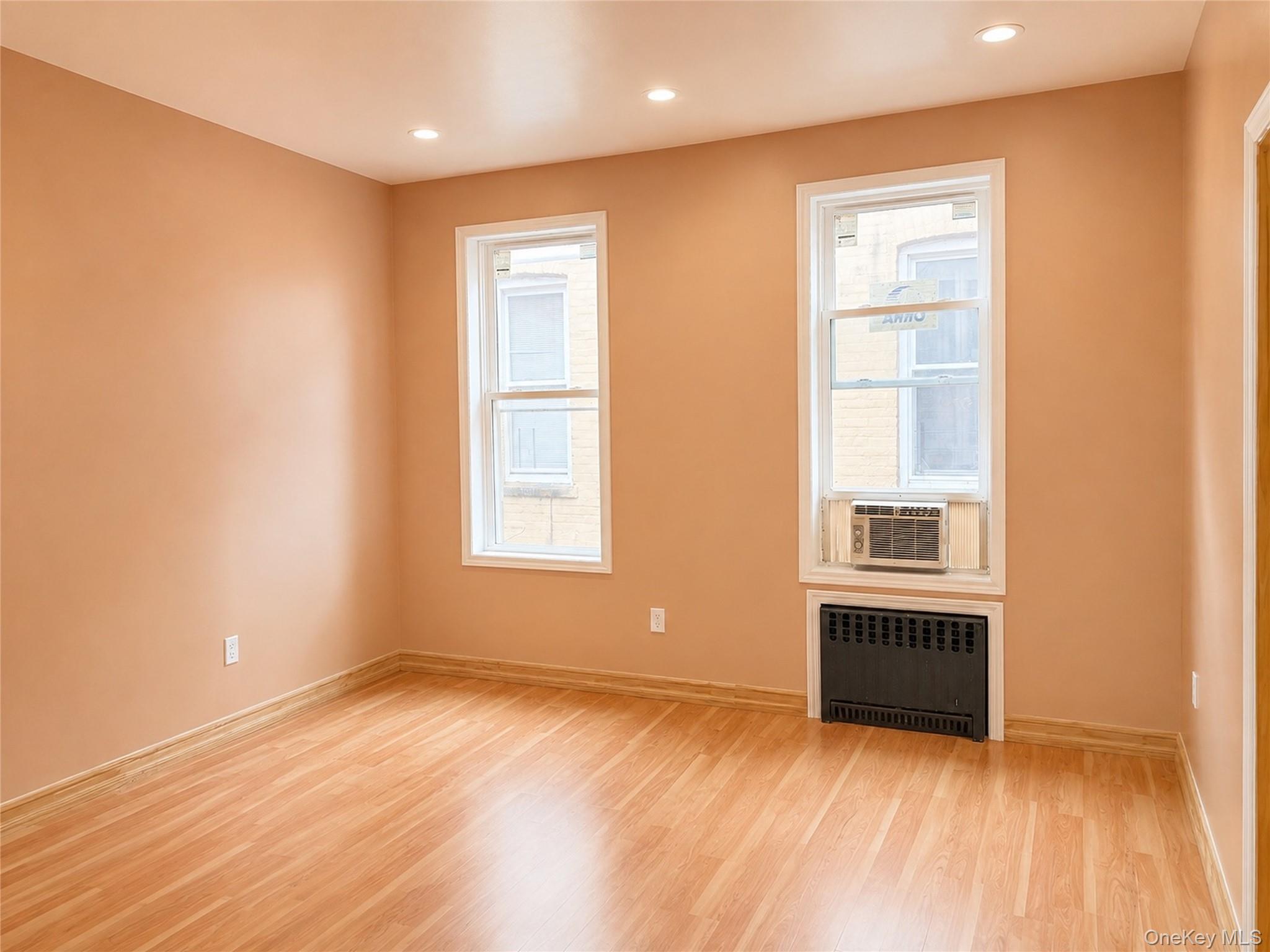 1939 Ellis Avenue – For Rent photo 4