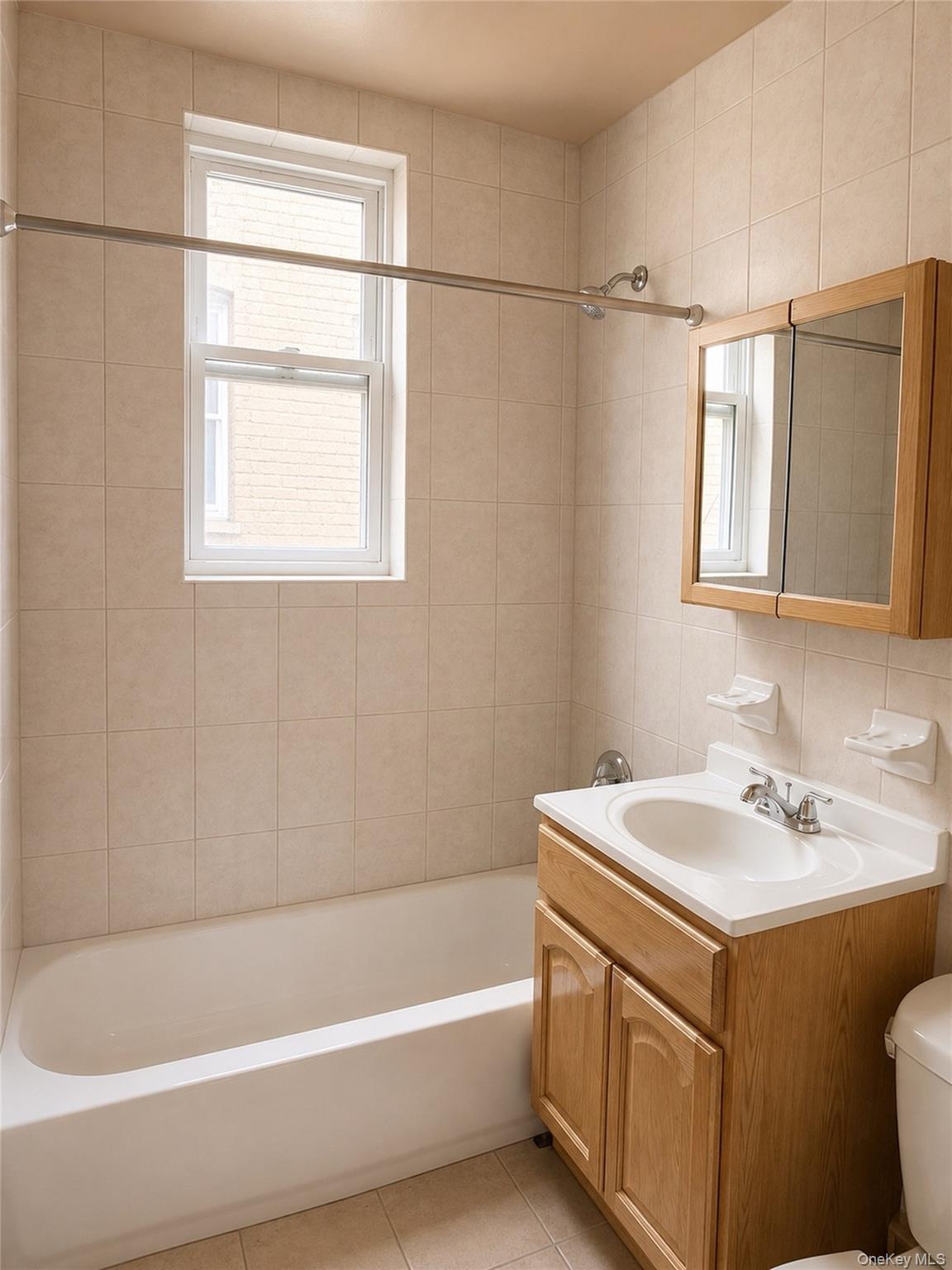 1939 Ellis Avenue – For Rent photo 6