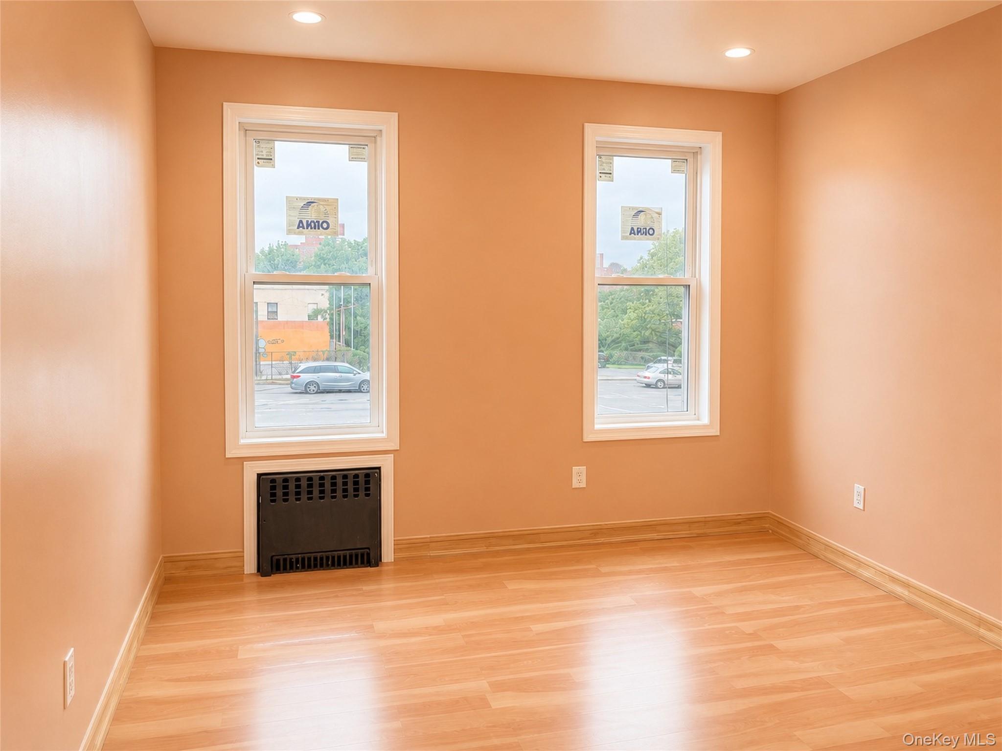 1939 Ellis Avenue – For Rent photo 3