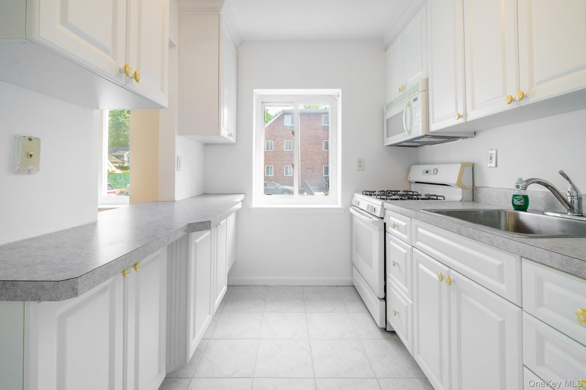 838 Pelhamdale Road, Unit 1I photo 7