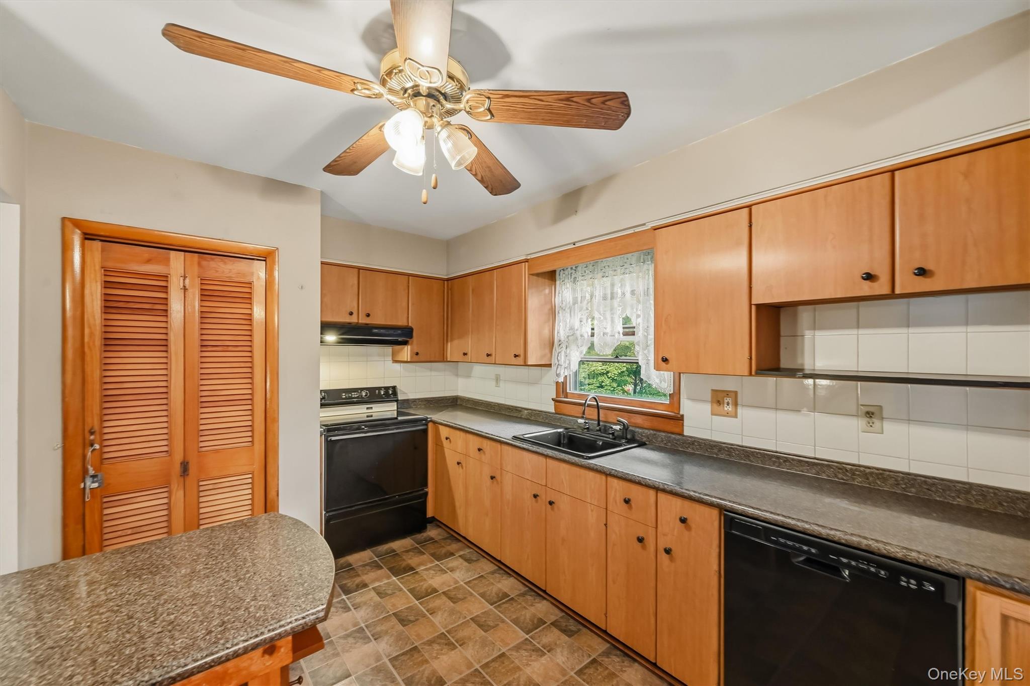 9 Michelle Drive – For Sale photo 14