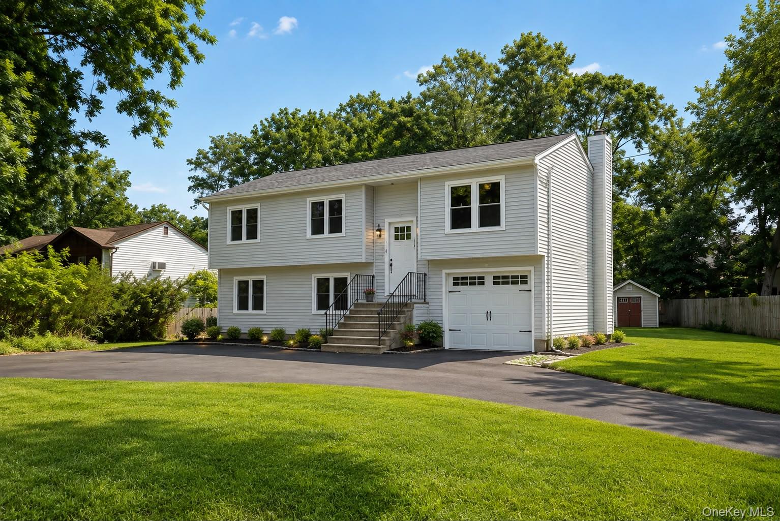 93 Mount Sinai Coram Road – For Sale