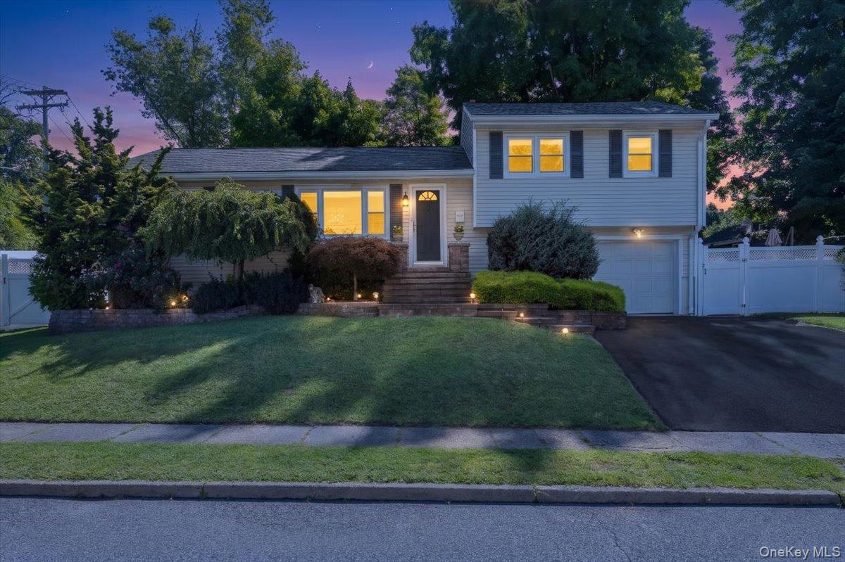 8 Foxwood Avenue – For Sale photo 2