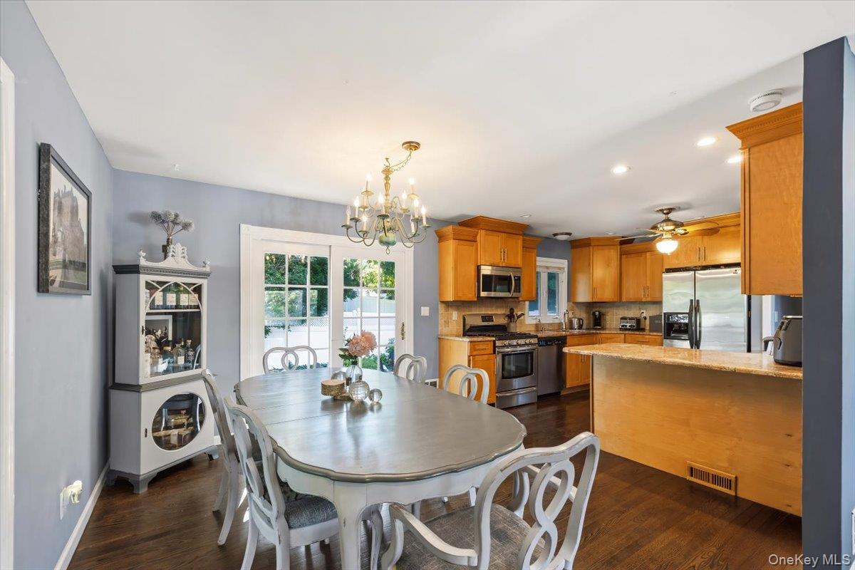 8 Foxwood Avenue – For Sale photo 7