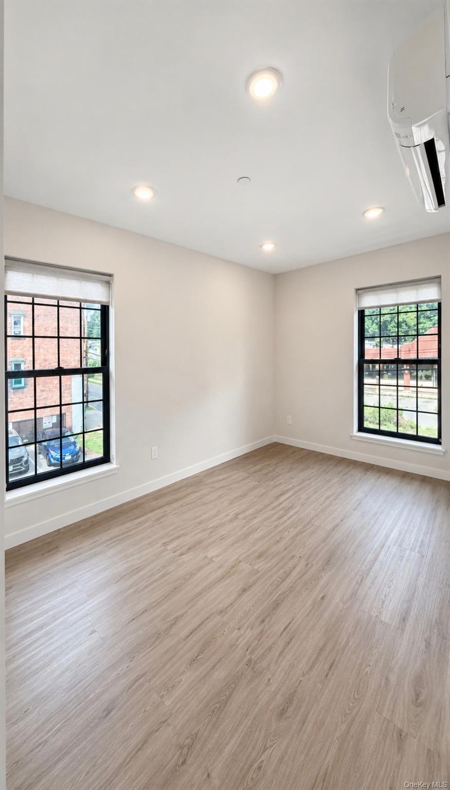 136 south, Unit 201 photo 3