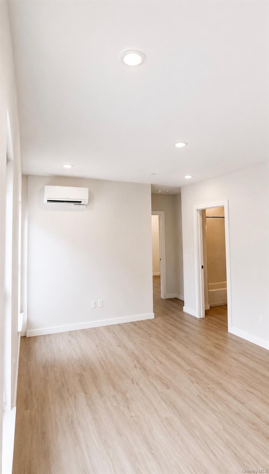 136 south, Unit 201 photo 8