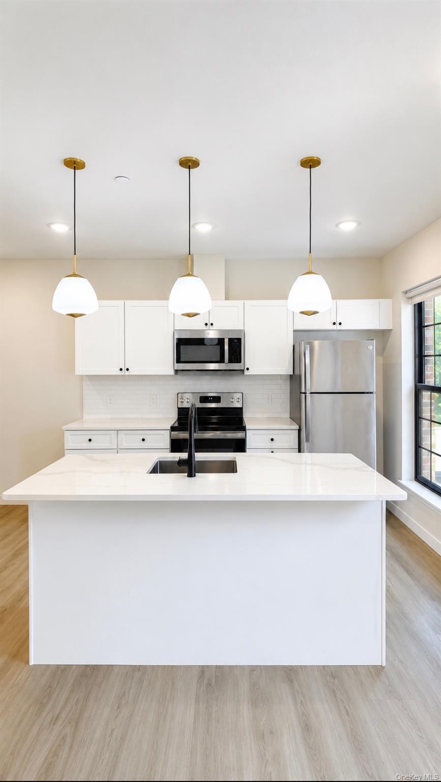 136 south, Unit 201 photo 7