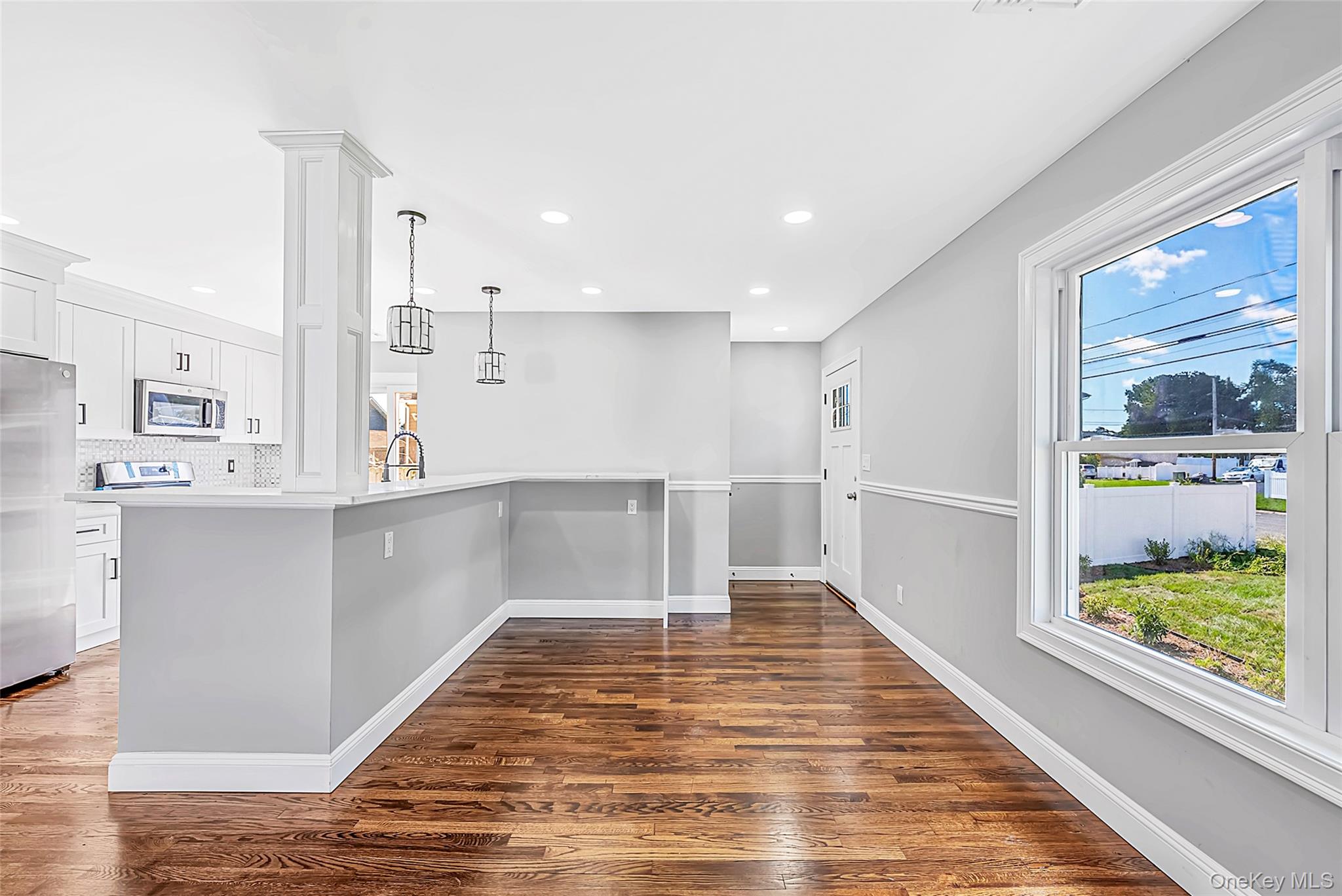 388 Vespucci Avenue – For Sale photo 2