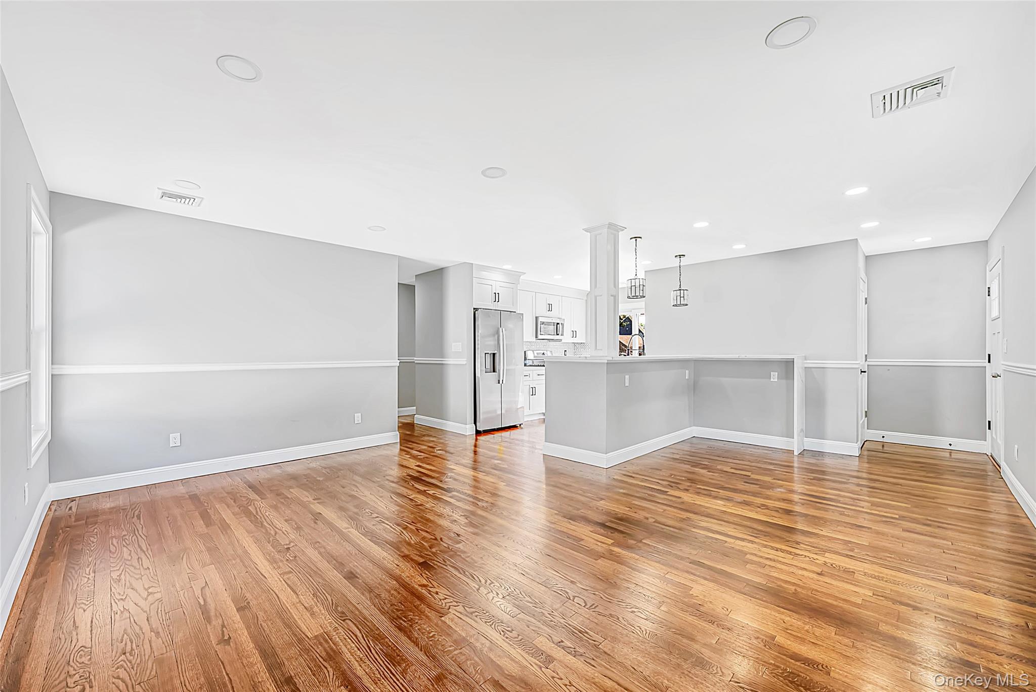 388 Vespucci Avenue – For Sale photo 4