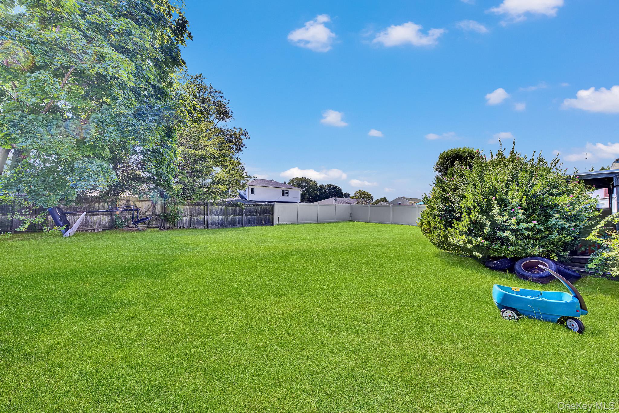 52 Headline Road – For Sale photo 3