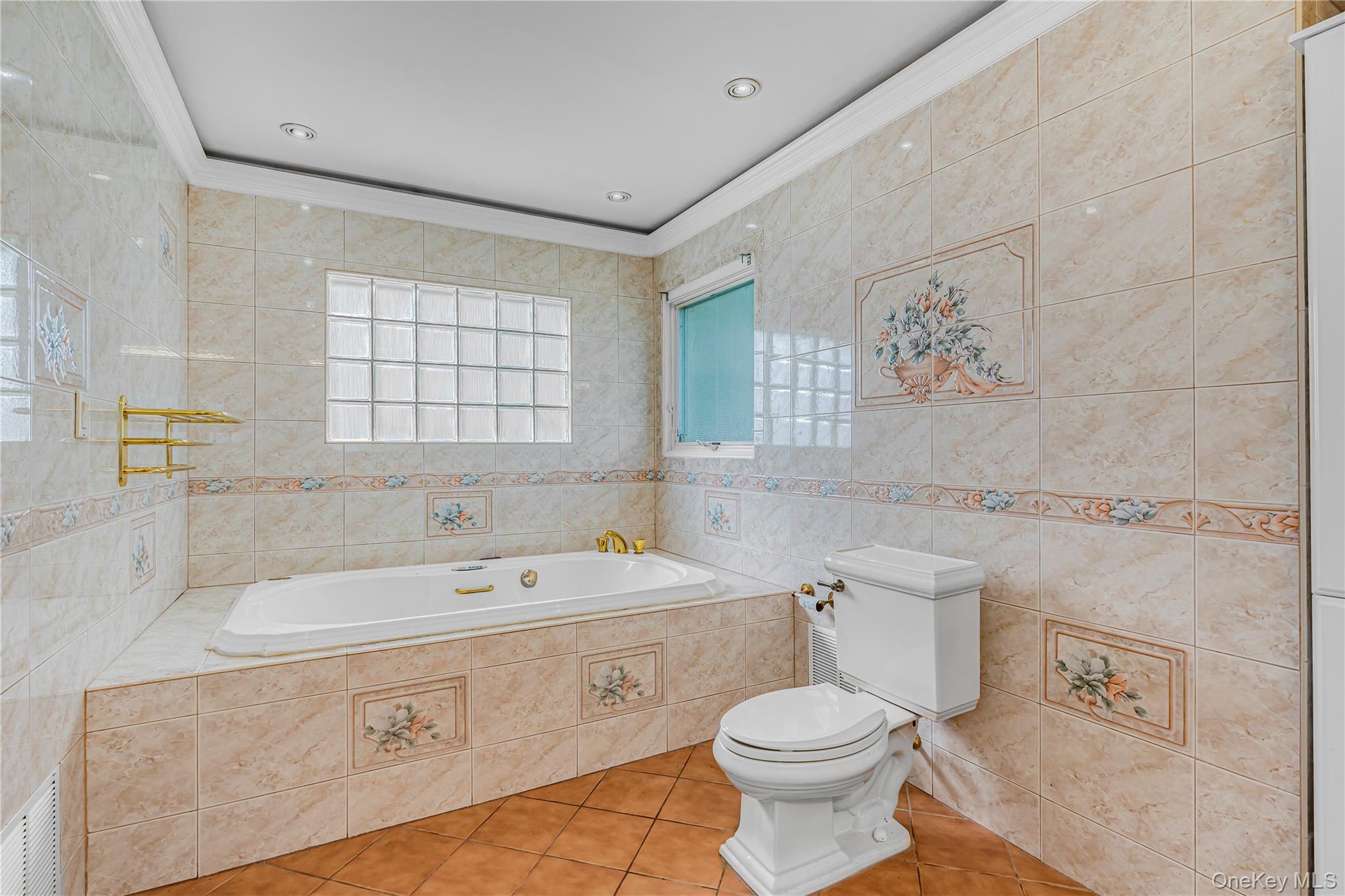 195 N Wisconsin Avenue – For Sale photo 9