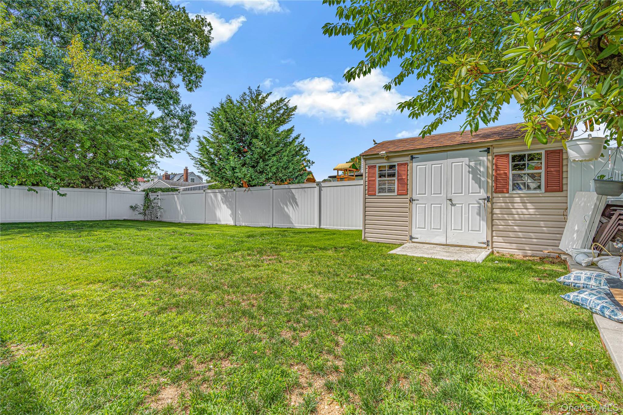 195 N Wisconsin Avenue – For Sale photo 16