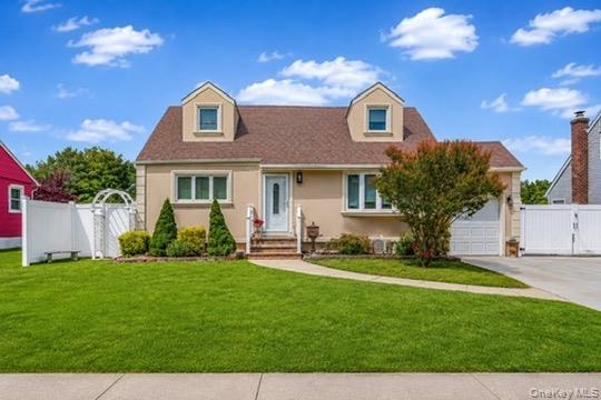 195 N Wisconsin Avenue – For Sale
