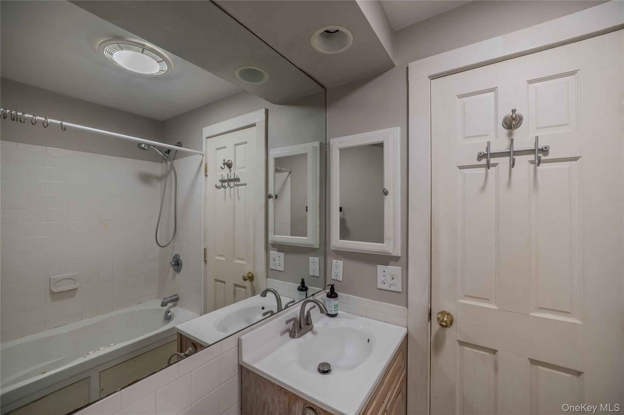 13 Kemble Avenue – For Sale photo 17