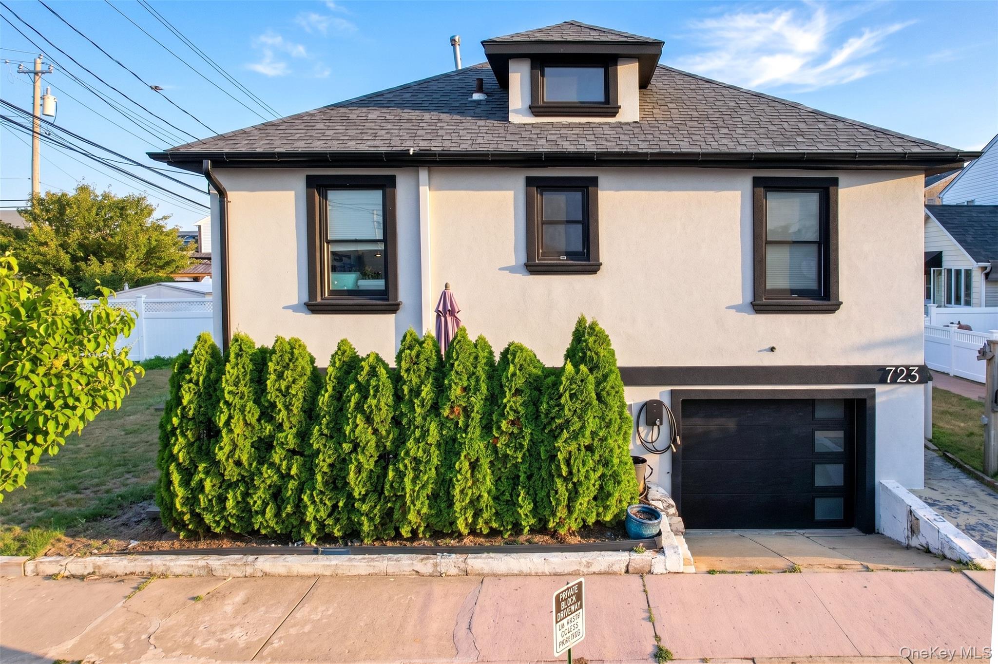 723 W Olive Street – For Sale