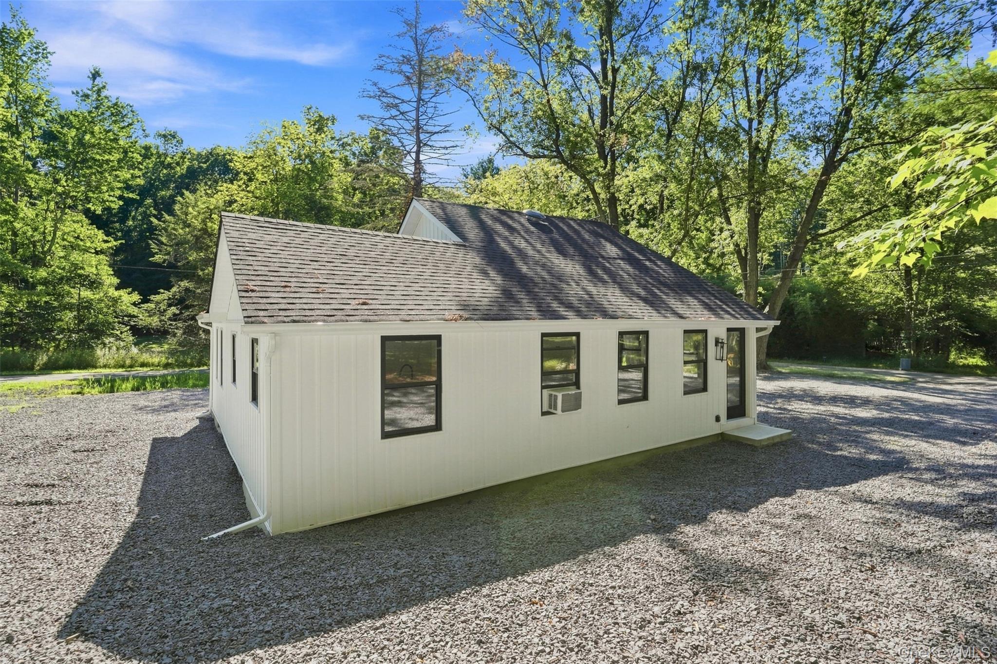 22 Downy Trail – For Sale photo 2