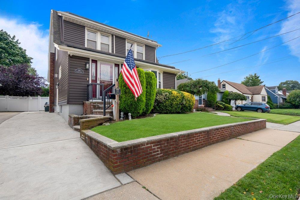 183 Horton Avenue – For Sale photo 3