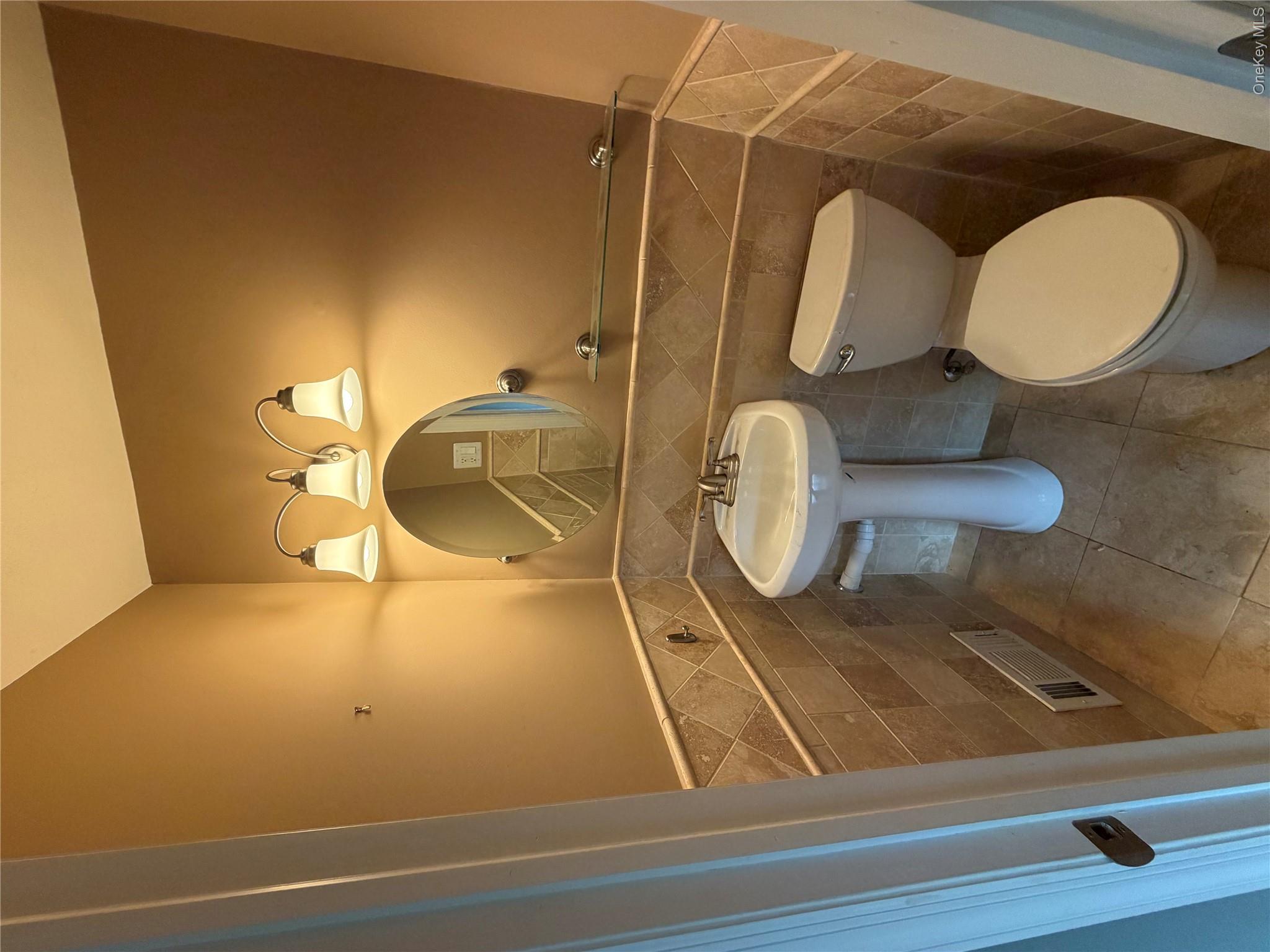 404 Edgegrove Avenue – For Sale photo 12