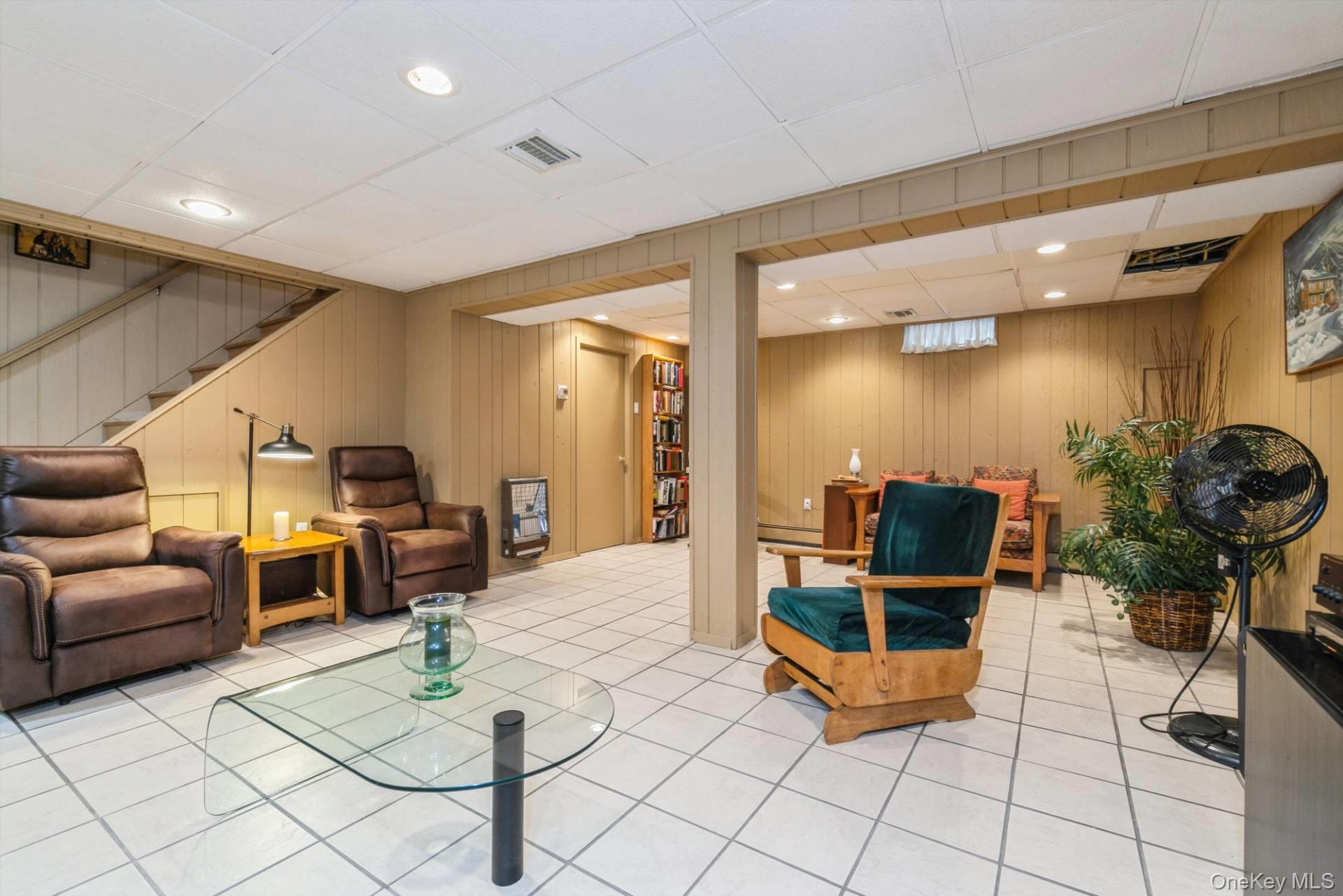 10 West Landing Road – For Sale photo 18