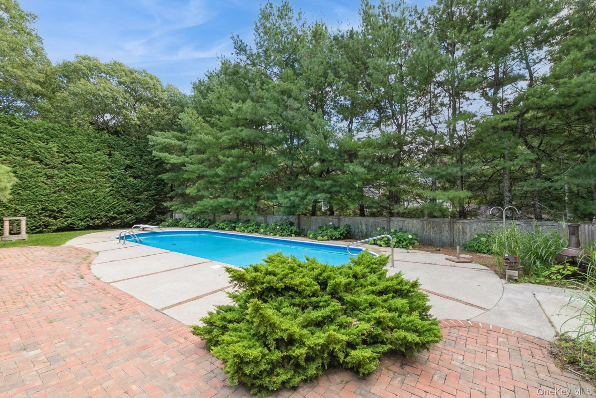 10 West Landing Road – For Sale photo 23