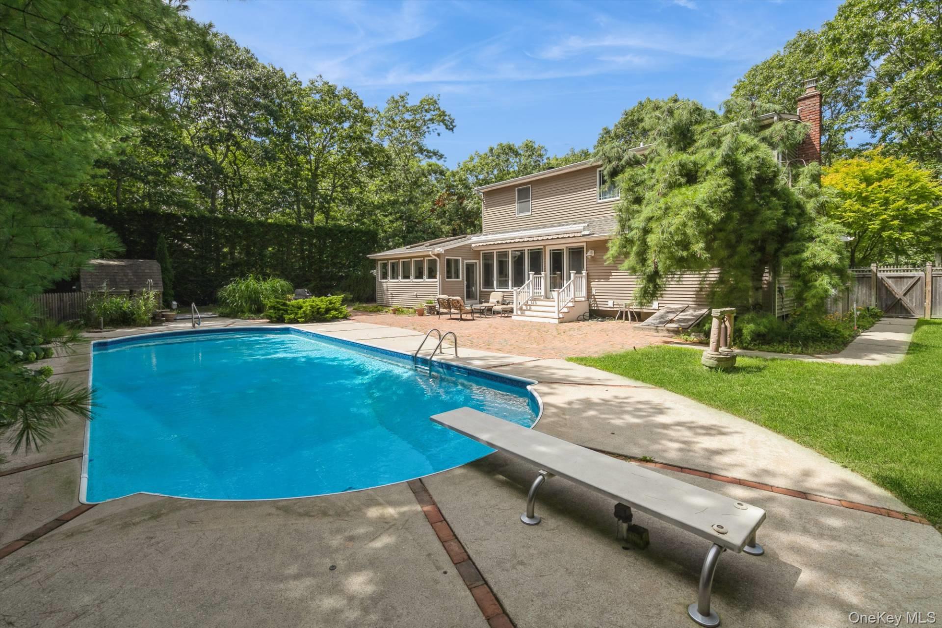 10 West Landing Road – For Sale photo 25