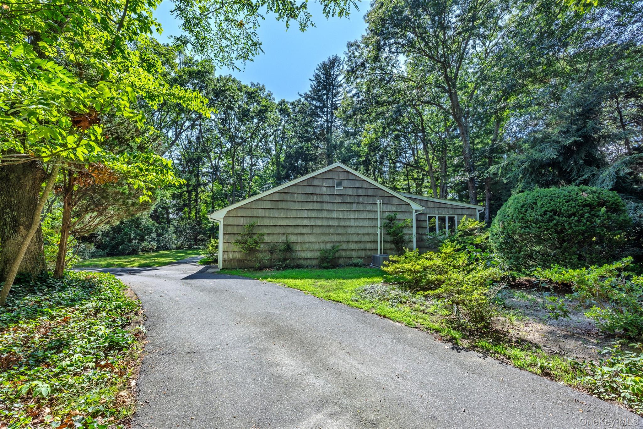 2625 Great Peconic Bay Boulevard – For Sale photo 8