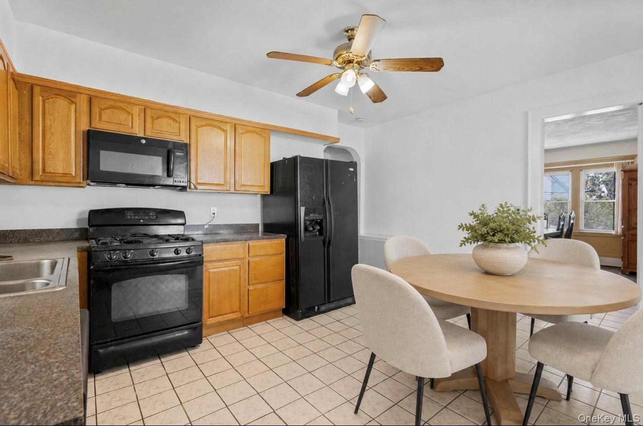 11 Winfield Avenue – For Sale photo 12