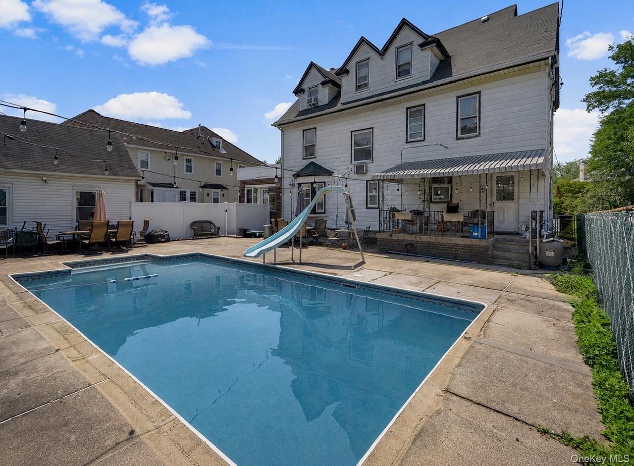 11 Winfield Avenue – For Sale photo 4
