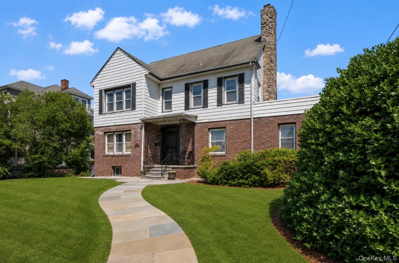 11 Winfield Avenue – For Sale