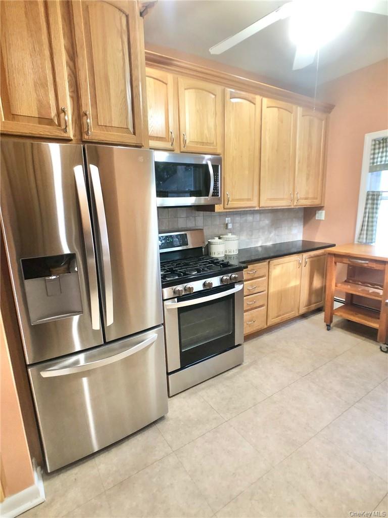 72 Stewart Avenue – For Rent photo 3