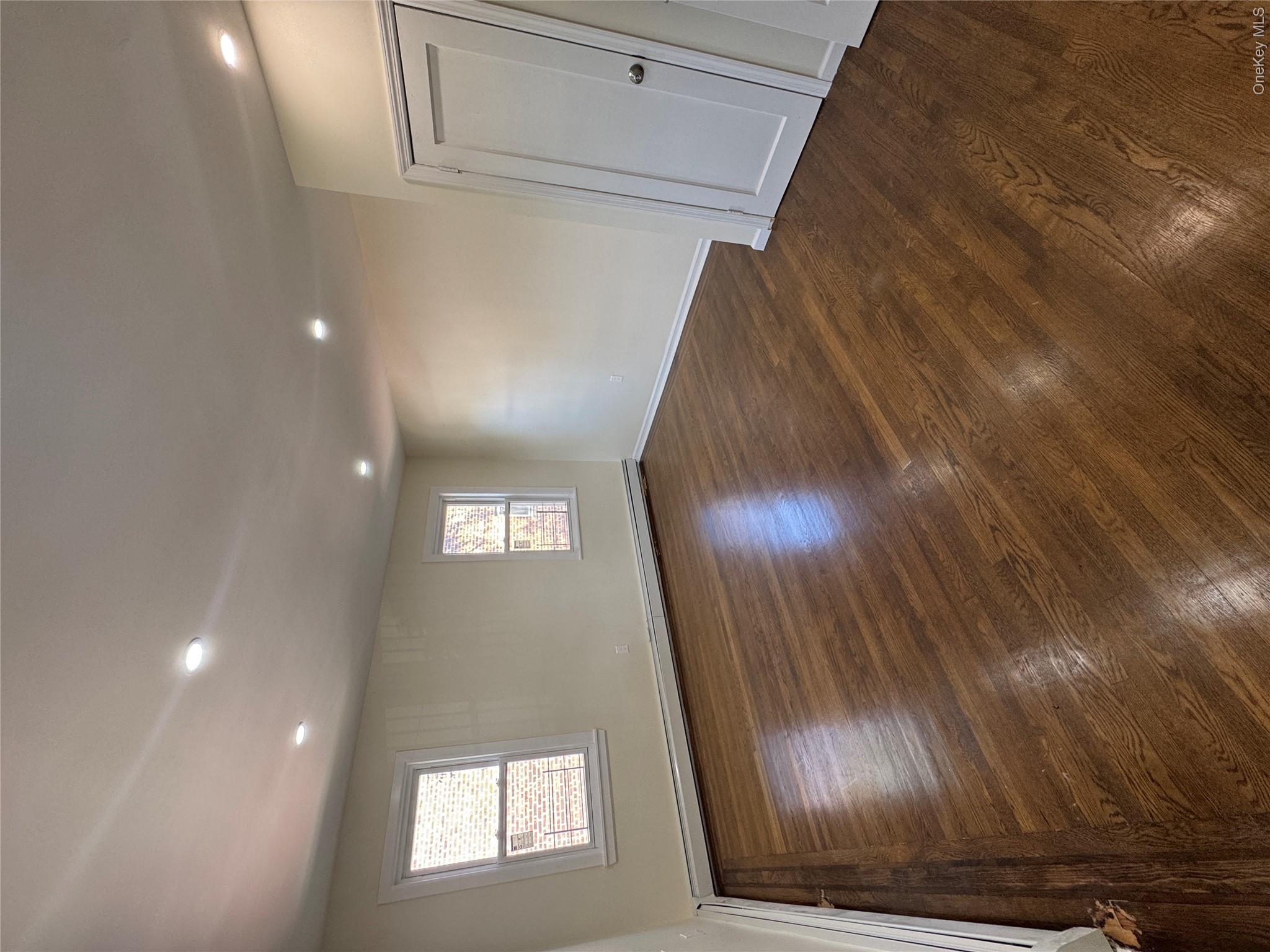 1054 Lydig Avenue – For Rent photo 2