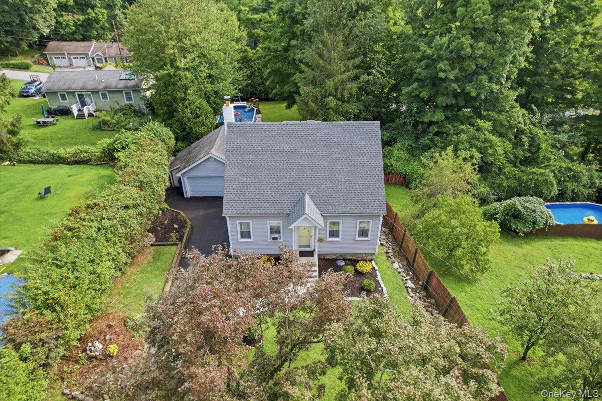 9 Lawrence Drive – For Sale photo 2
