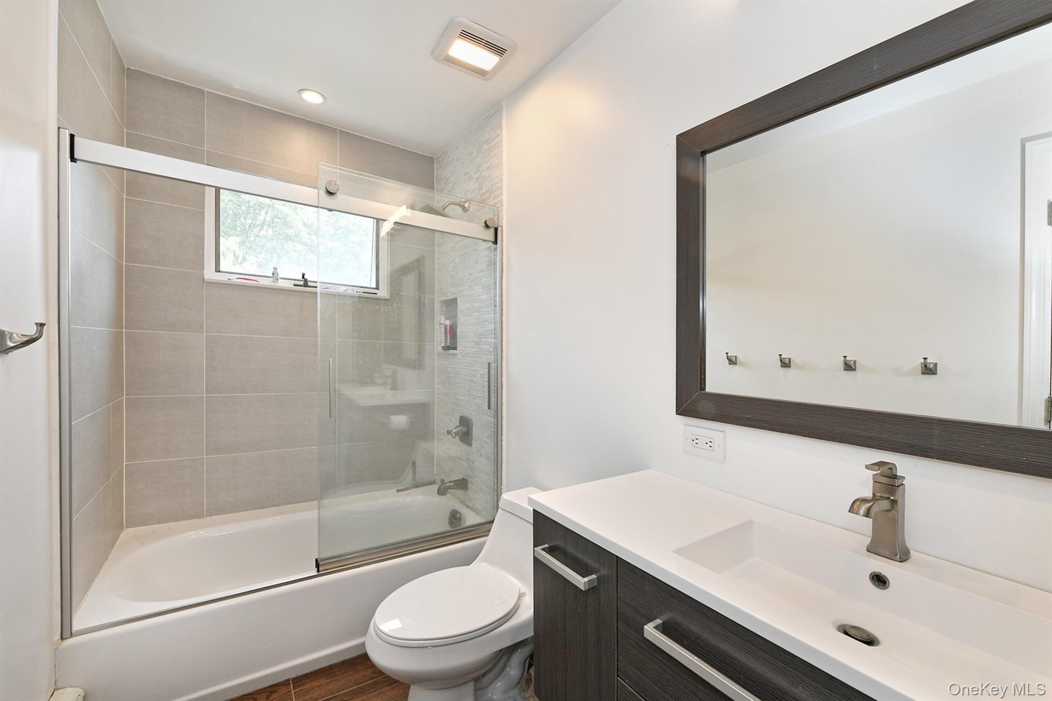 73 Alton Avenue – For Rent photo 16