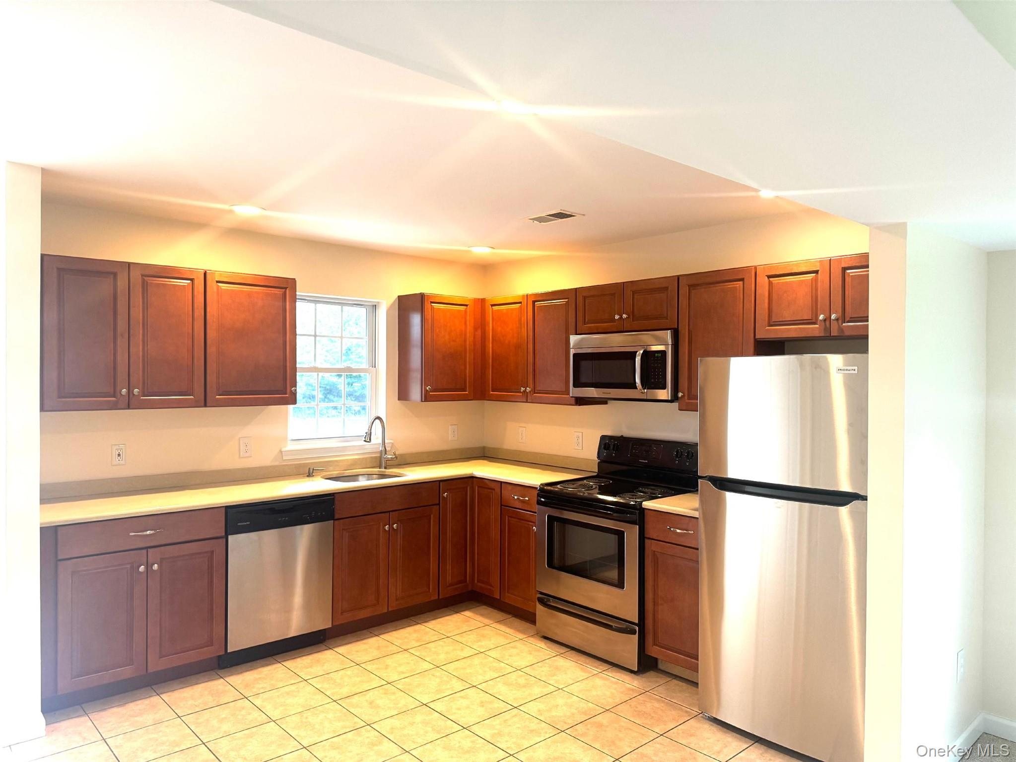 794 South St., Unit 1 photo 3