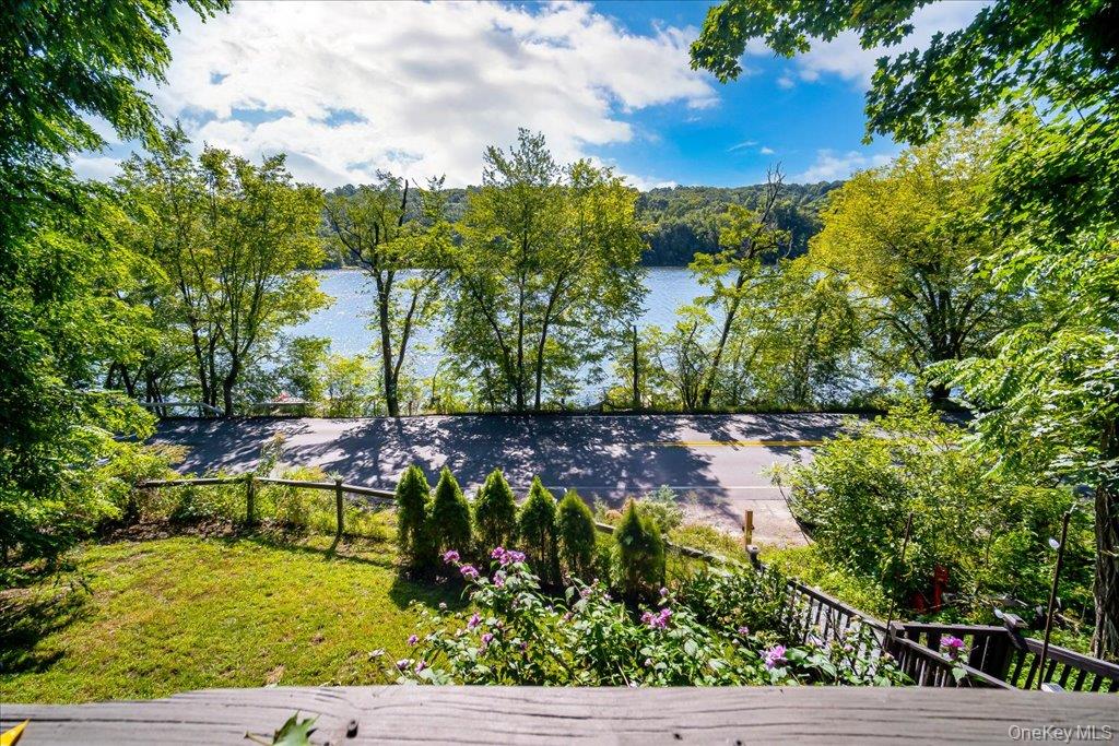 570 Lakes Road – For Sale photo 33