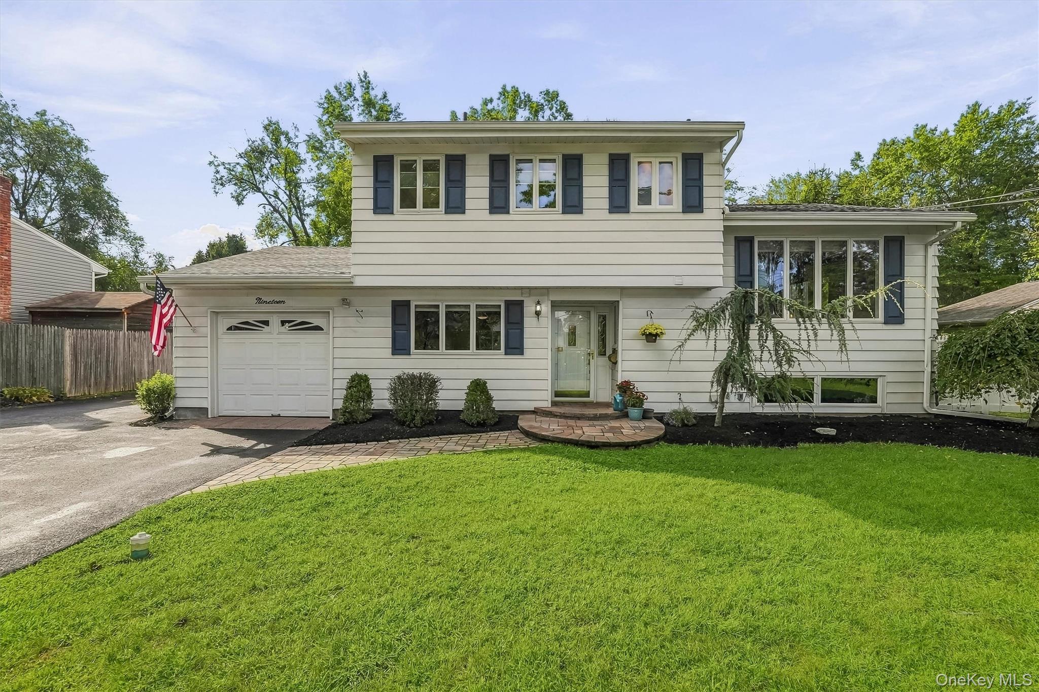 19 Dutch Hollow Drive – For Sale photo 2
