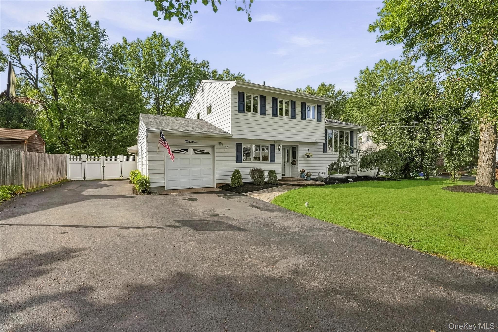 19 Dutch Hollow Drive – For Sale photo 3