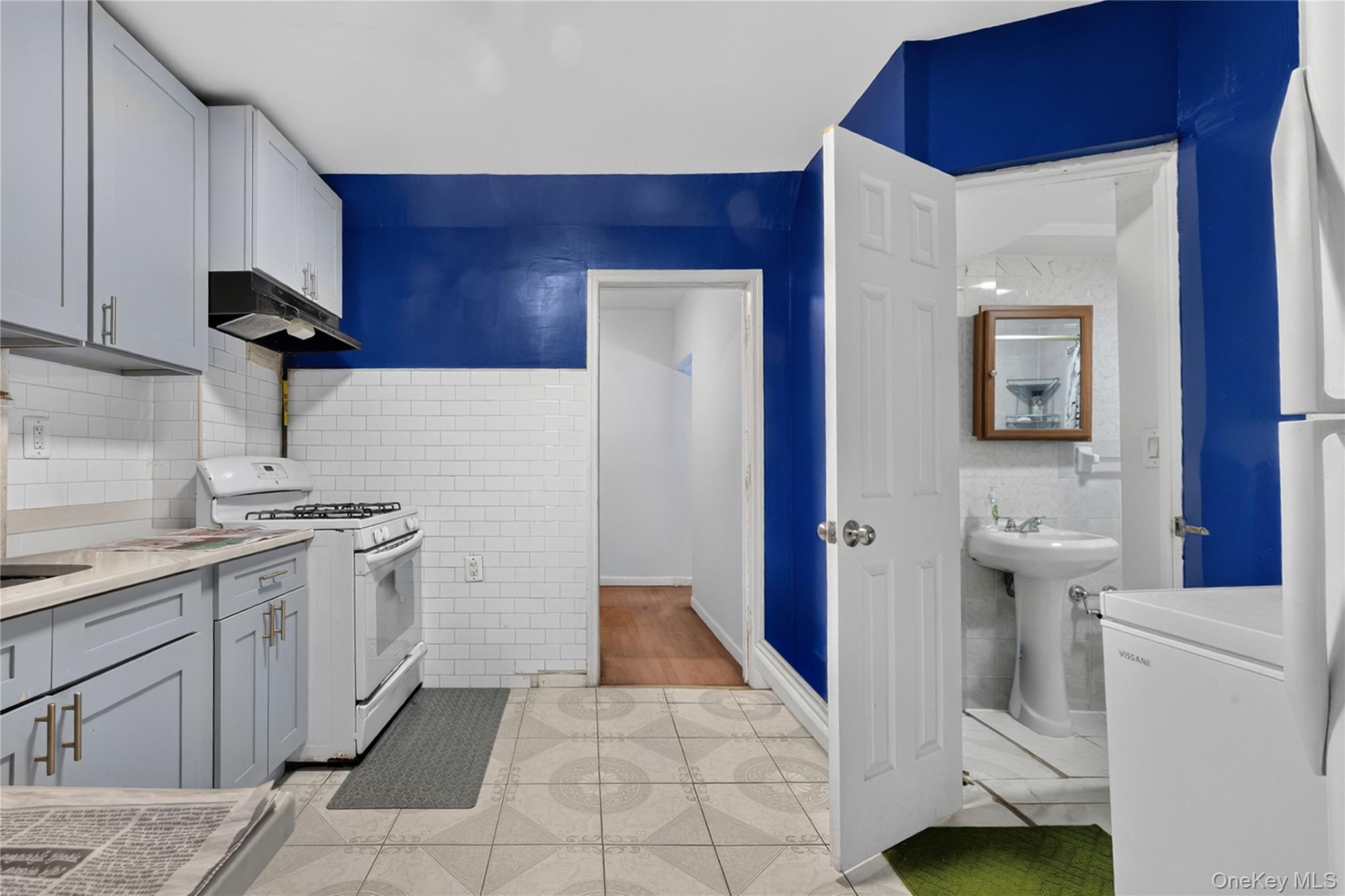 9216 173rd Street – For Sale photo 6