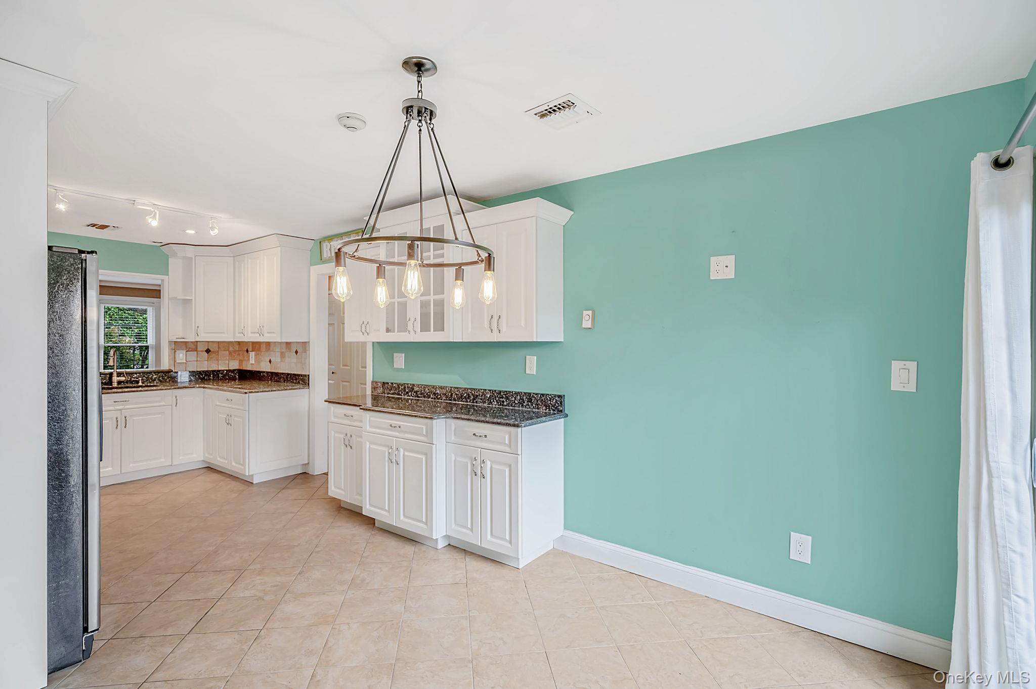 89 Hearthside Drive – For Sale photo 15